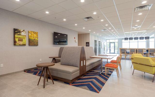 Hampton Inn Winchester N/Conference Center, VA