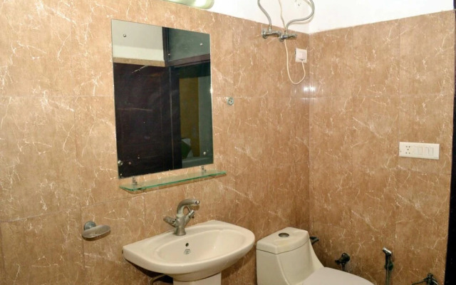 Hotel Om Paradise Near IGI Delhi Airport