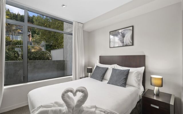 Lomond Retreat - Near Cbd Executive Apartment