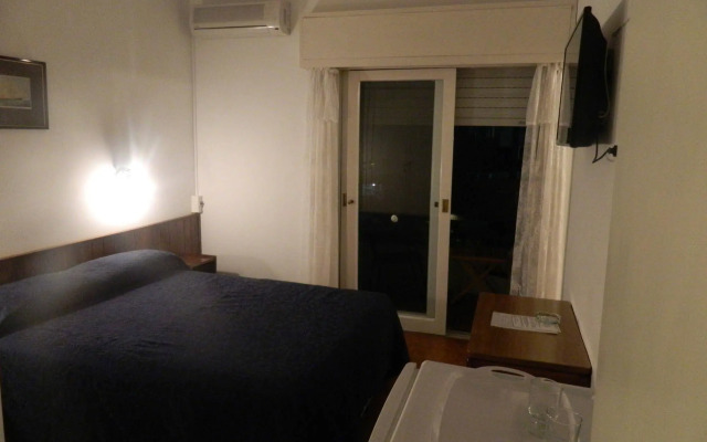 Hotel Dollar