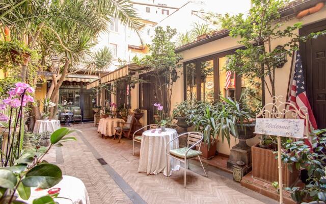 Navona Gallery Michelangelo Suite