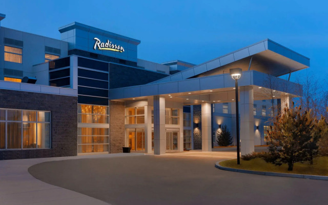 Radisson Hotel & Conference Centre Calgary Airport