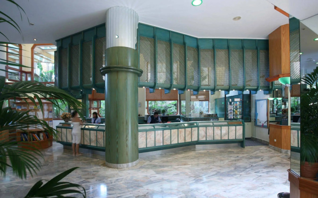 Corallium Beach by Lopesan Hotels - Adults Only