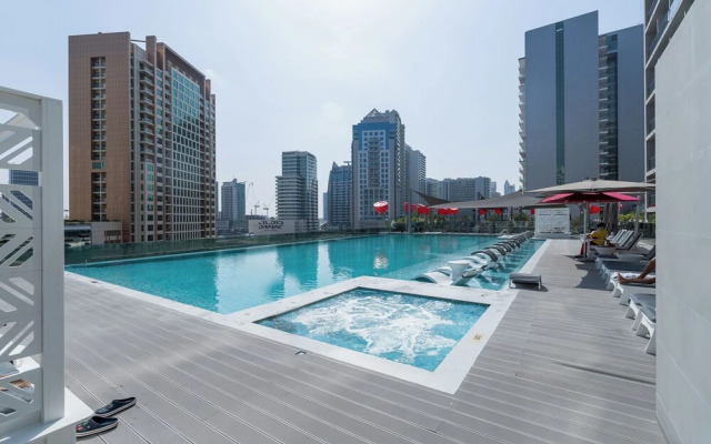 MAG318 - Pool view Walkable Burj Khalifa