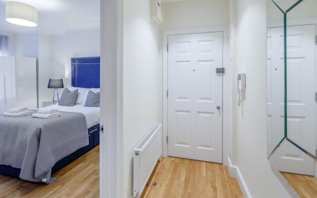 Bright Lower Ground One Bedroom Apartment