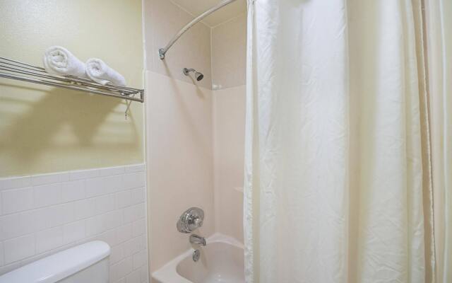 Motel 6 Livingston, TX