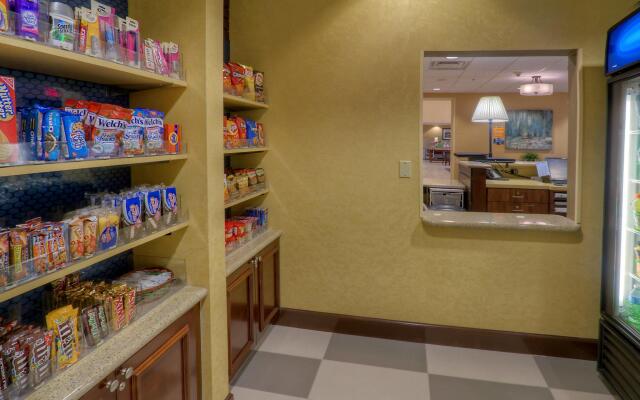 Hampton Inn & Suites Fort Myers-Estero/FGCU