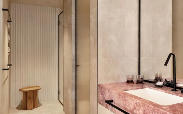 Mondrian Gold Coast