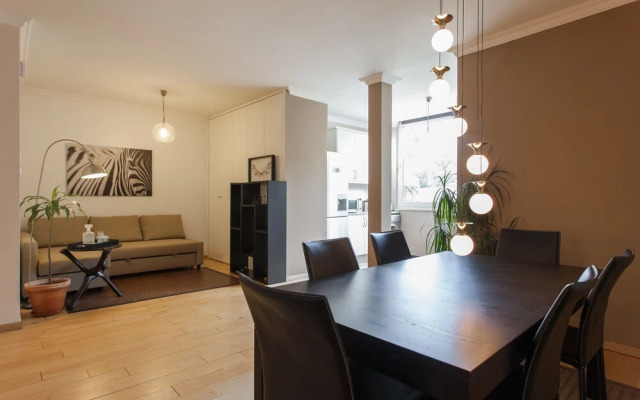 Liberty Penthouse Three-Bedroom Apartment - by LU Holidays