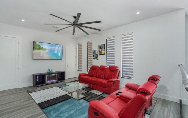 Villa Cosmopolitan by Vacationhit