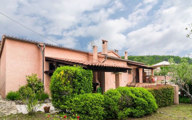 Beautiful Holiday Home in Lorgues with Garden