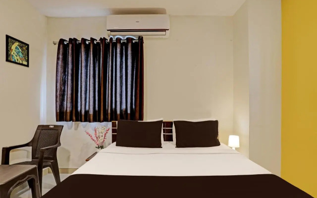 OYO 13869 Hotel Saharsh Grand