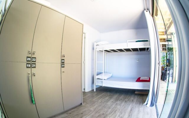 Innbox - Praia Do Rosa - Hostel