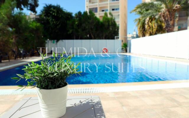 Luxury Penthouse 1BR-Seafront-Seasonal Pool-Central