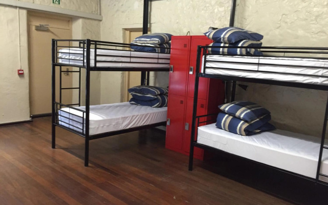 YHA Fremantle Prison – Guest Rooms – Perth