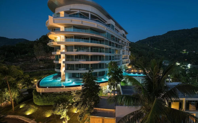 The Ark at Veloche by Lofty