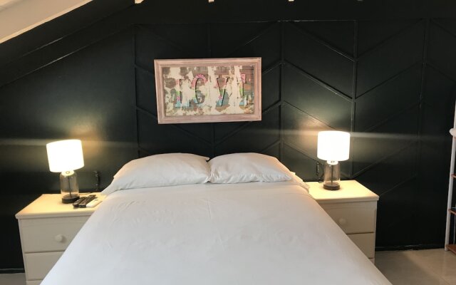 Leisure Duplex At Csompo Silver Manor