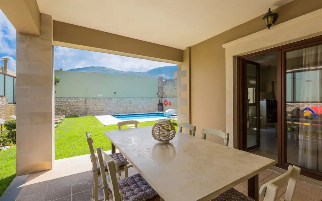 disCrete Villa Chromonastiri