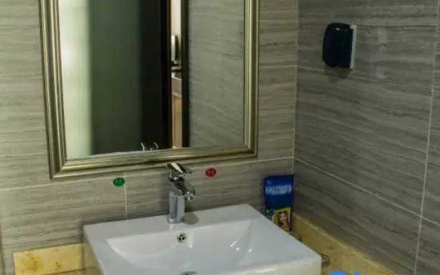 Kunlong Hotel