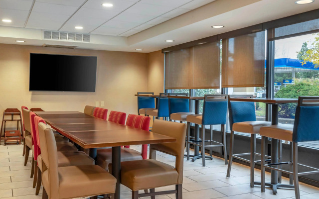 Comfort Inn University