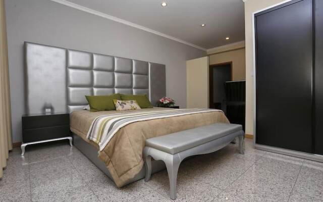 Oporto City Center Apartments