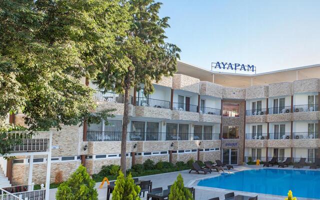 Ayapam Hotel