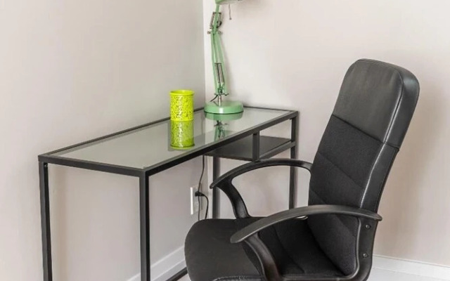 Stylish 2Br Apartment in the Heart of Hamilton