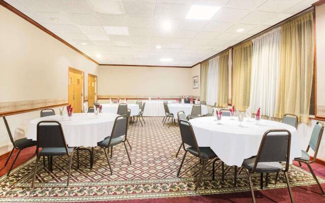 Red Roof Inn Ashtabula - Austinburg