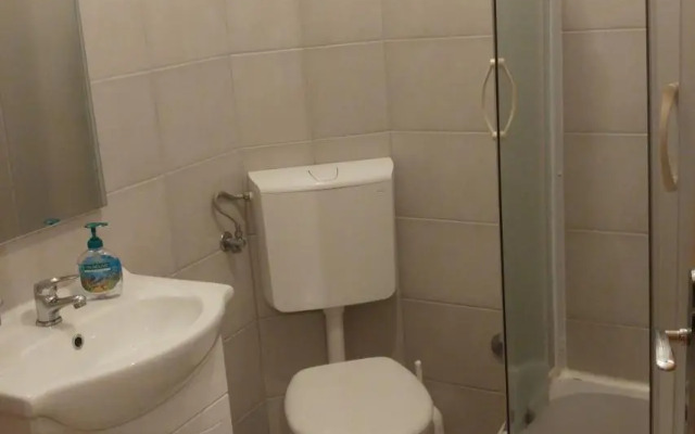 Apartments by the sea Brist, Makarska - 15443