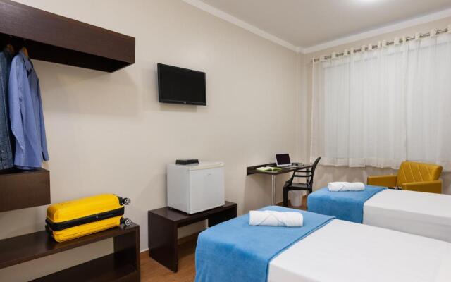 Mural Living Hotel Manaus