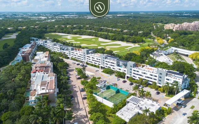 Nick Price Residences A 206