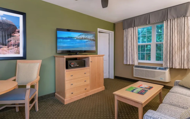 Acadia Inn