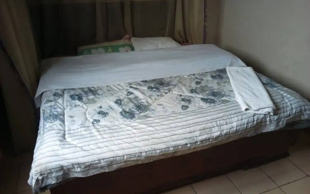 Aerotropolis Hotel