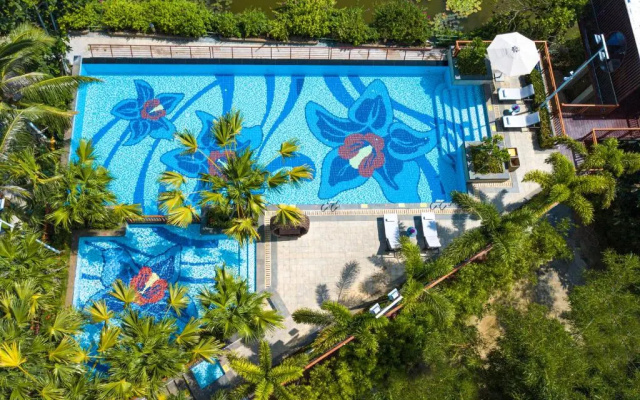 Holiday Inn  and Suites Sanya Yalong Bay by IHG