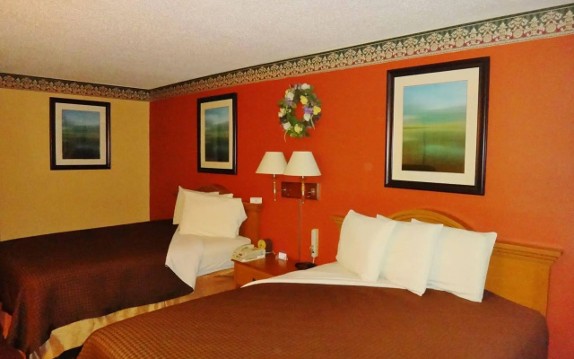 Freer Executive Inn and Studios
