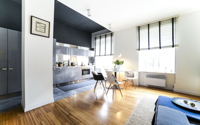 Chmielna City Center