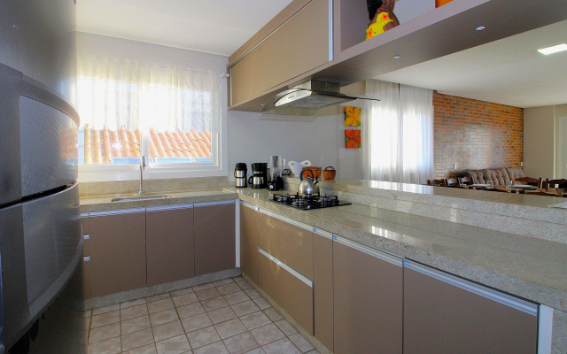 1083   Apartamento Com Vista Para O Mar Em Bombinhas