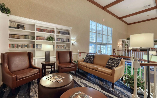 Comfort Suites Appleton Airport