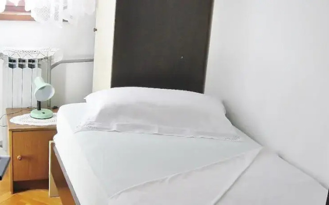 Apartments Rina 179