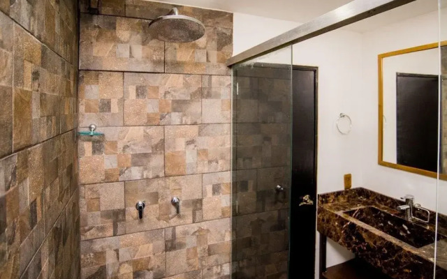 Park Lleras 11br Pool Jacuzzi
