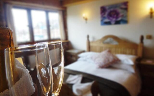 George Inn & Millingbrook Lodge