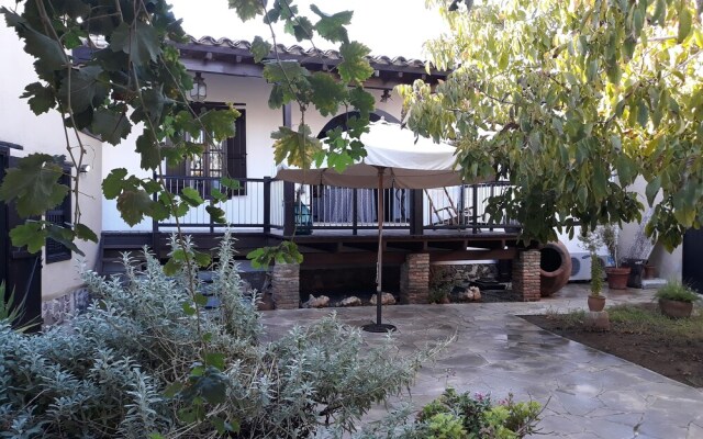AVLI Traditional Houses
