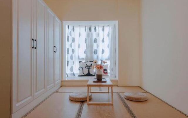 Xi’an Beilin·South Gate Subway Station· Locals Apartment 00172100