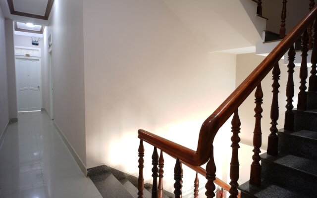 OYO 987 Thanh Thanh Nhan Hotel