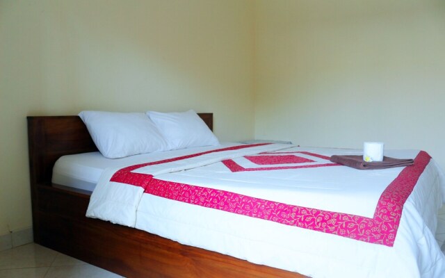 Citrus Tree B&B - Shana