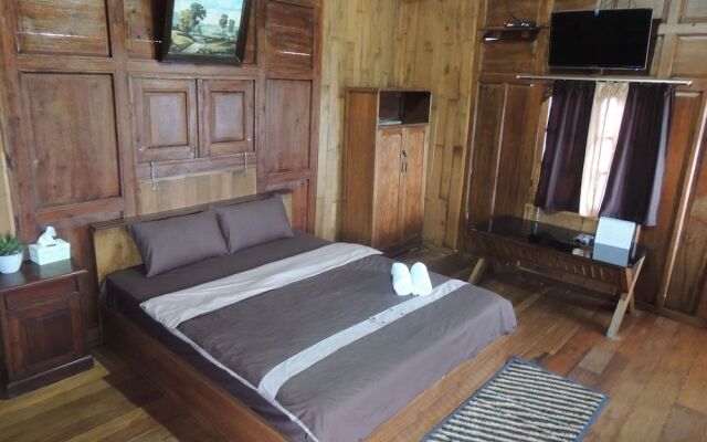 Singgasana Villa & Resto