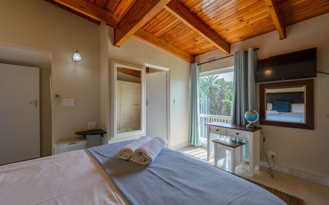 San Lameer Villa Rentals  3104