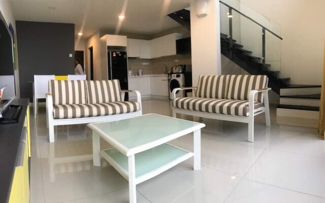 DK City Duplex Residence