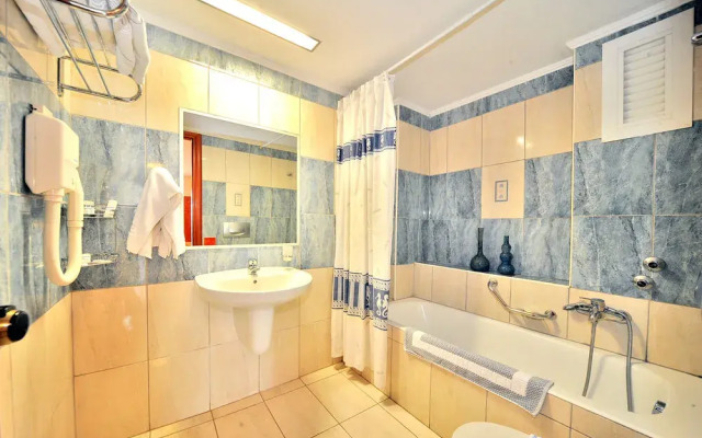 Pelopas Resort Apartments
