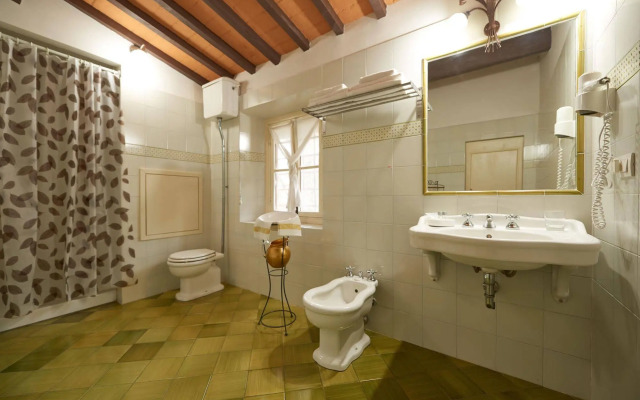 Ape Rosa Relais
